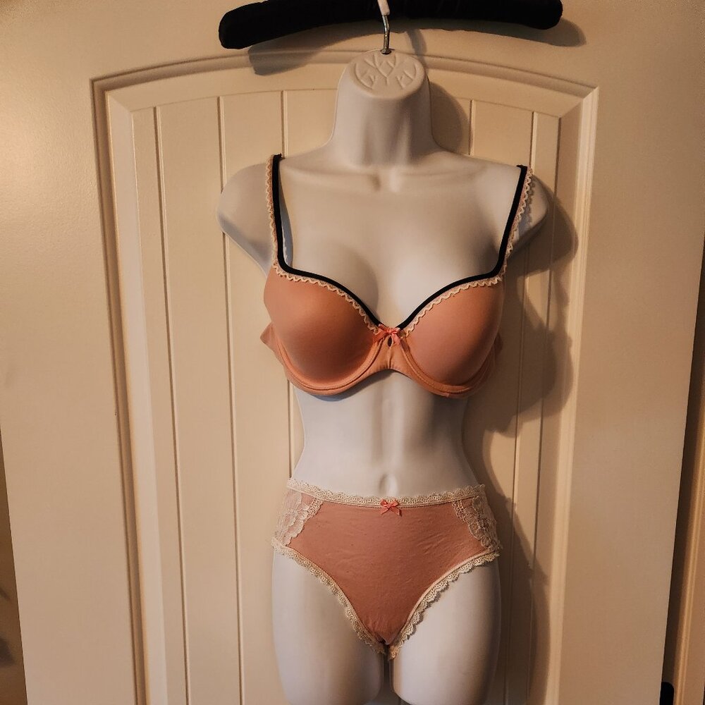 Victoria's Secret Bra